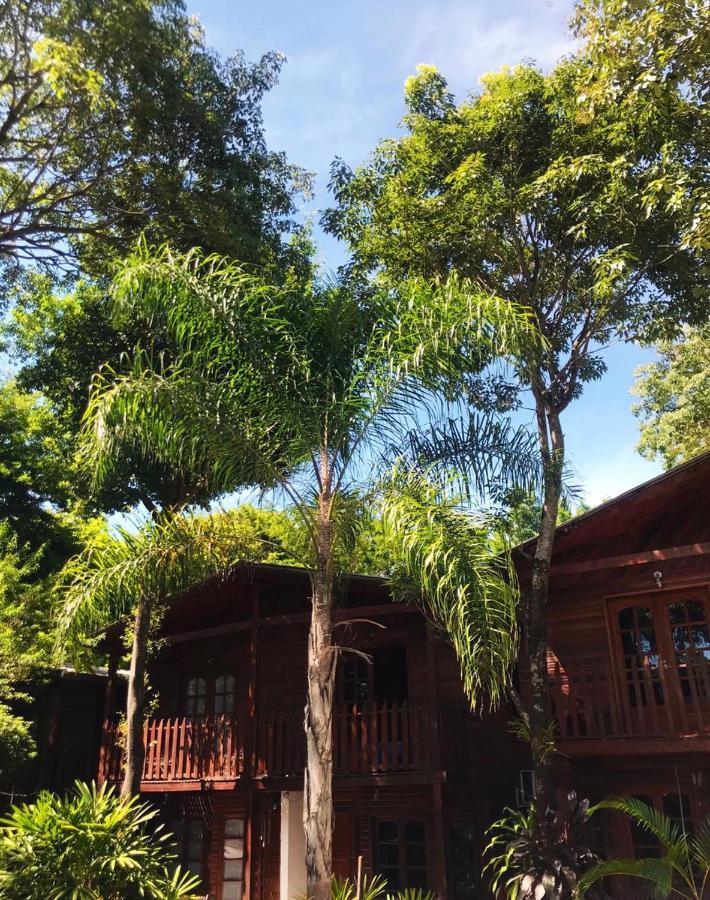 El Pindo Iguazu Aparthotel ปูแอร์โตอีกวาซู ภายนอก รูปภาพ