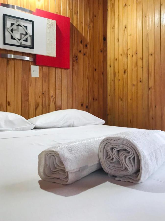 El Pindo Iguazu Aparthotel ปูแอร์โตอีกวาซู ภายนอก รูปภาพ