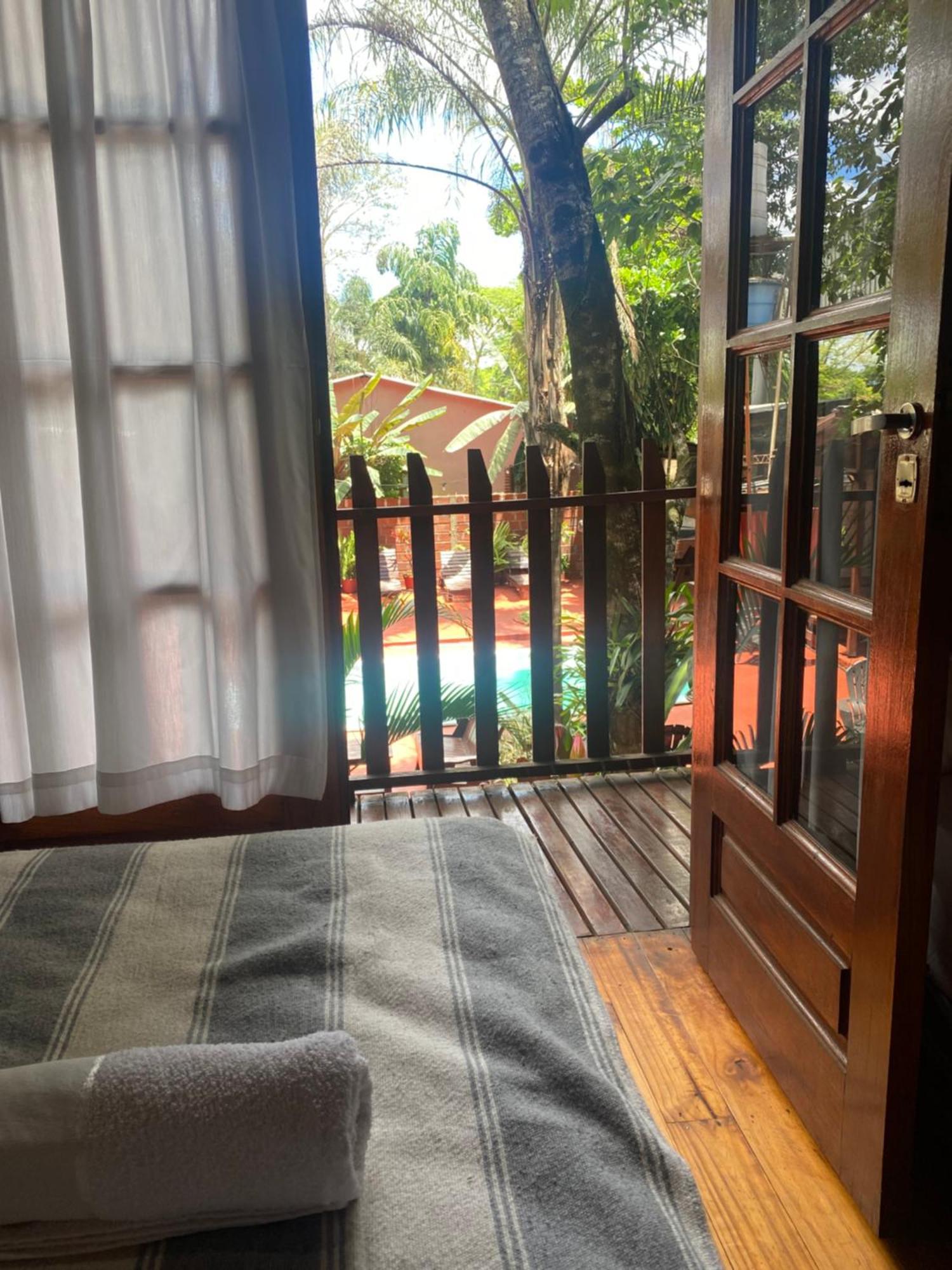 El Pindo Iguazu Aparthotel ปูแอร์โตอีกวาซู ภายนอก รูปภาพ
