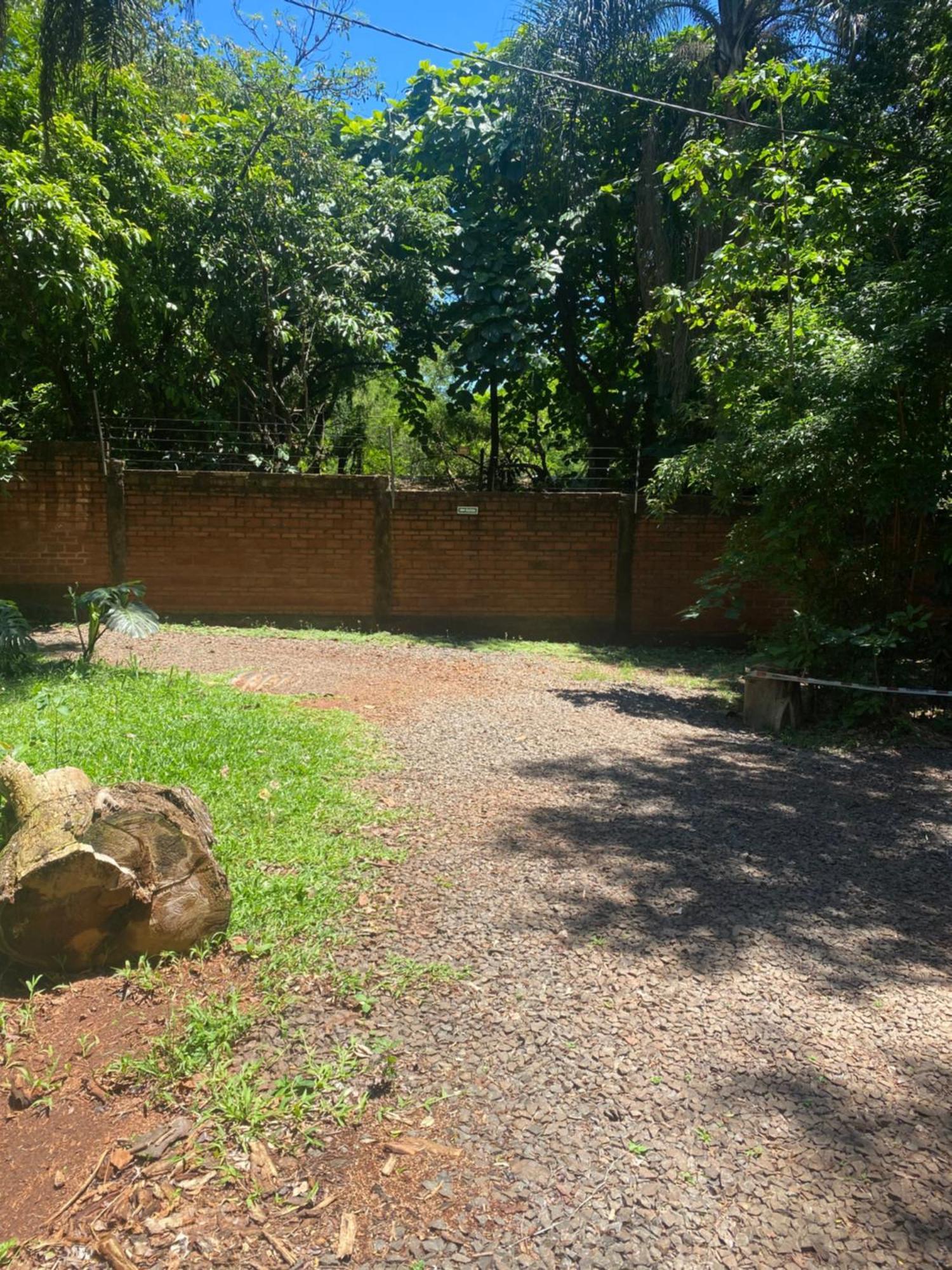 El Pindo Iguazu Aparthotel ปูแอร์โตอีกวาซู ภายนอก รูปภาพ